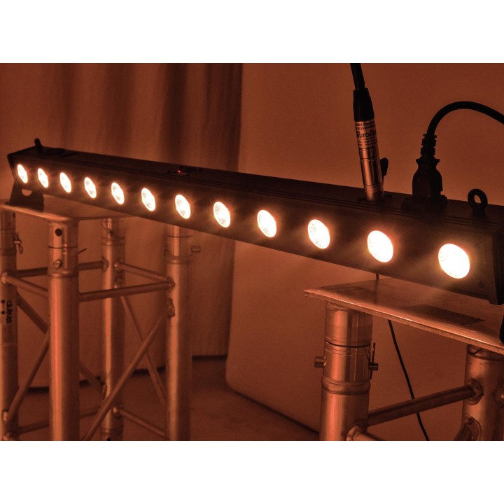 Eurolite - LED BAR-12 QCL RGBA Bar