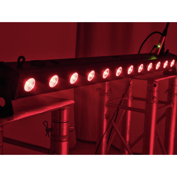 Eurolite - LED BAR-12 QCL RGBW Bar
