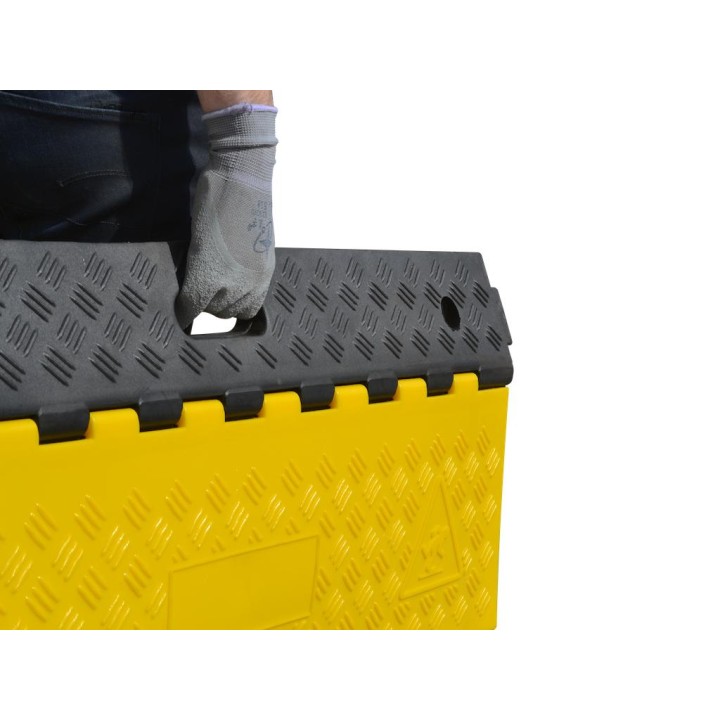 Eurolite - KB-3 Cablebrigde 3 Channels 900x500x70mm