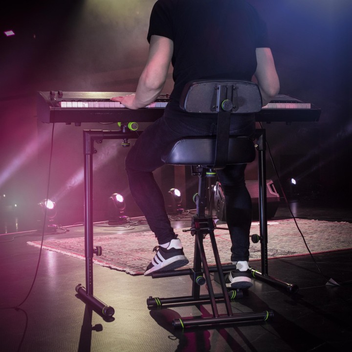 Gravity - FM SEAT1 BR