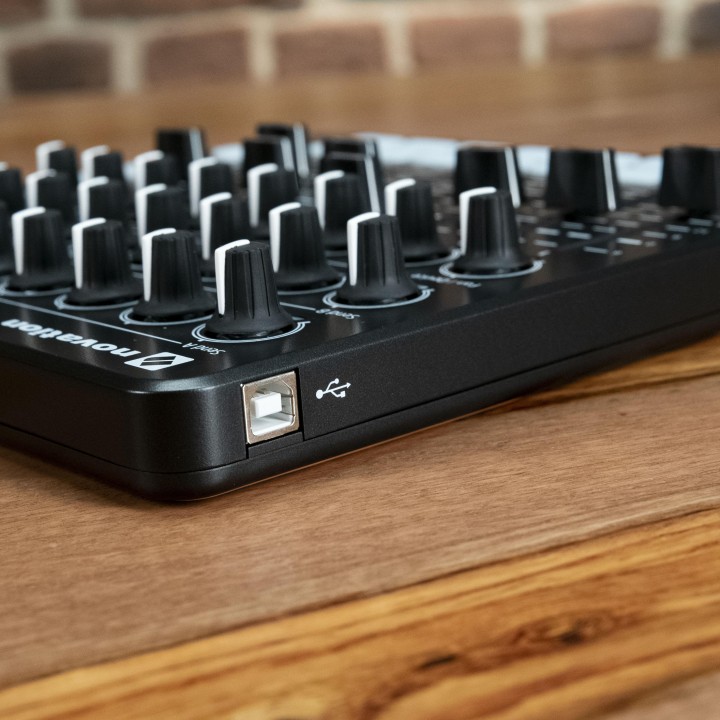 Novation - LAUNCH CONTROL XL MKII BLACK