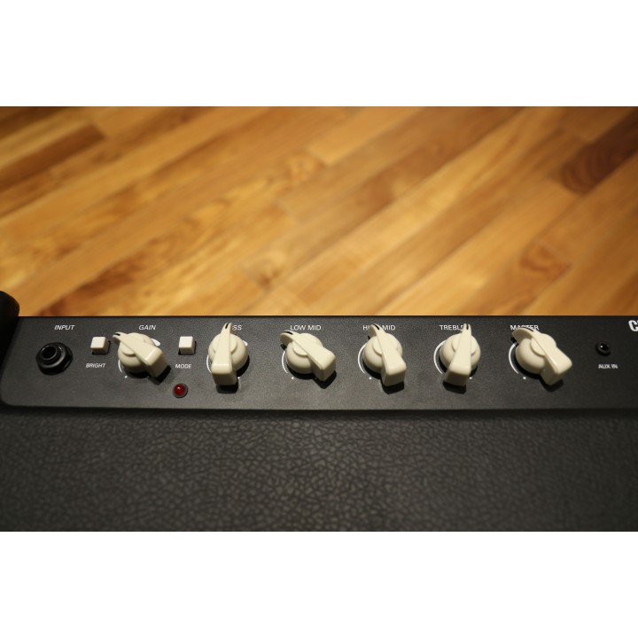 Cort - CM150B BASS AMP