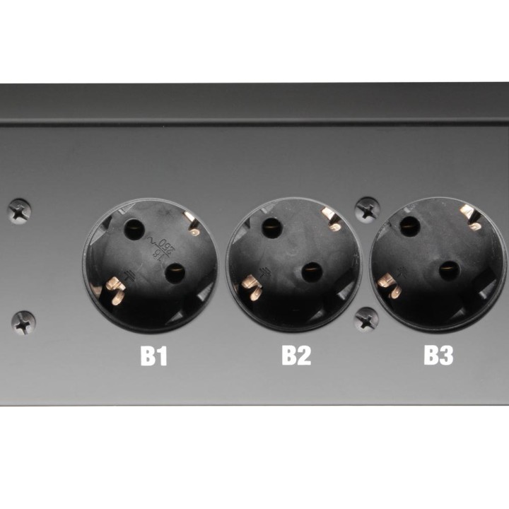 Adam Hall - 87472 - Power Distributor Monofásica 220V | Z-Bombilla