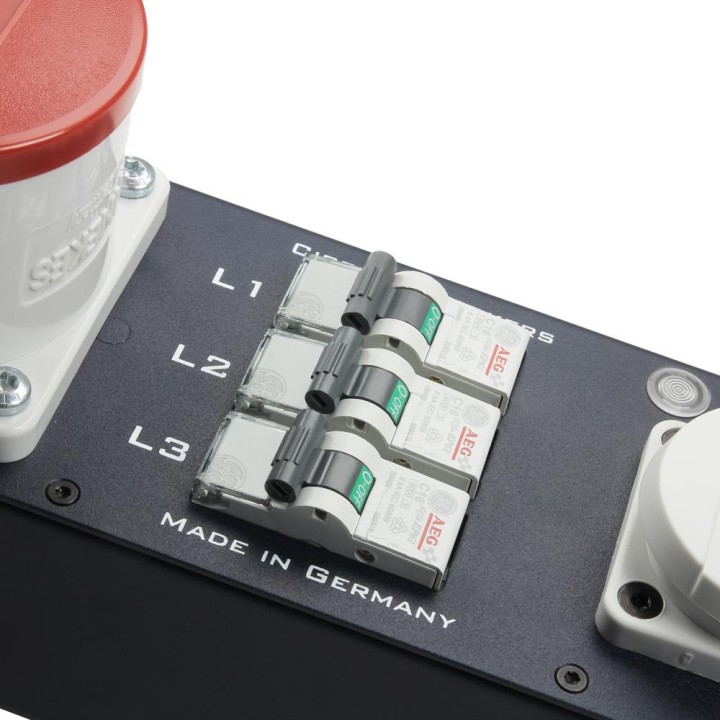 Adam Hall - 87480 - Power Distributor Triphasic 380V 400V | Z-Bombilla