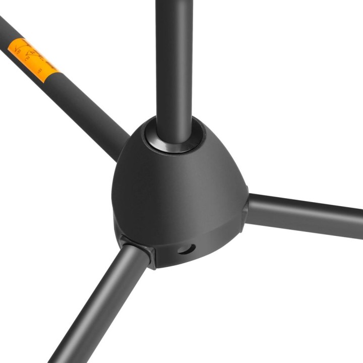 Adam Hall - S10B - Peu de Micro | Z-Bombilla