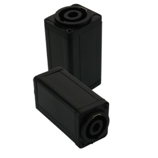 Sound Sation - ADATTATORE WIREMASTER WM-A-4M4M  - Accessori DMX-512 | Z-Bombilla