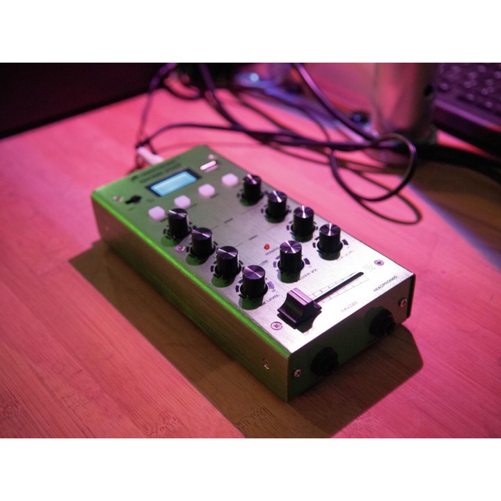 Omnitronic - GNOME-202P Mini Mixer green - Mesa de Mistura | Z-Bombilla