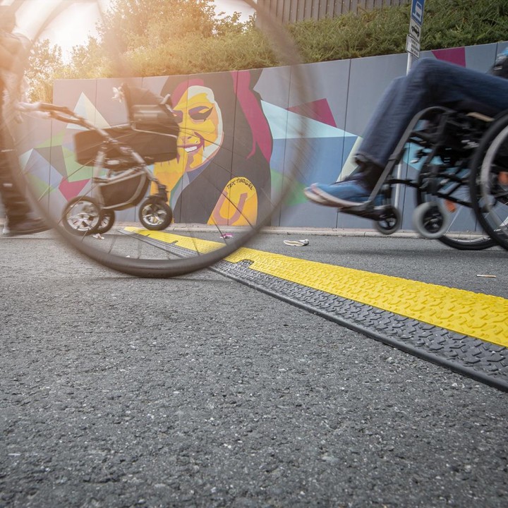 Defender - MICRO 2 - Cable Protectors | Z-Bombilla