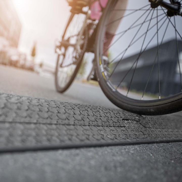 Defender - MICRO 2 BLK - Cable Protectors | Z-Bombilla